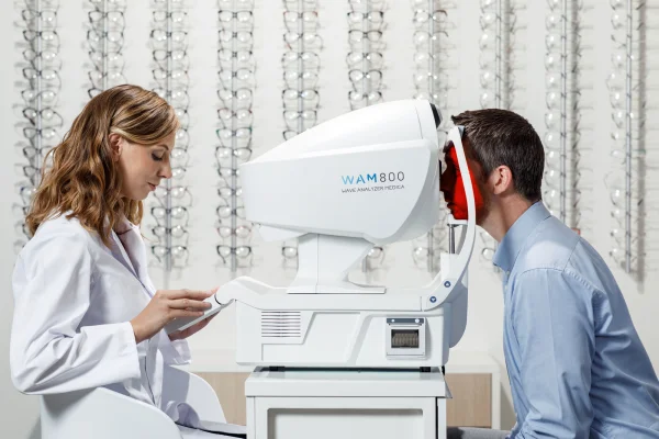 WAM 800 Essilor