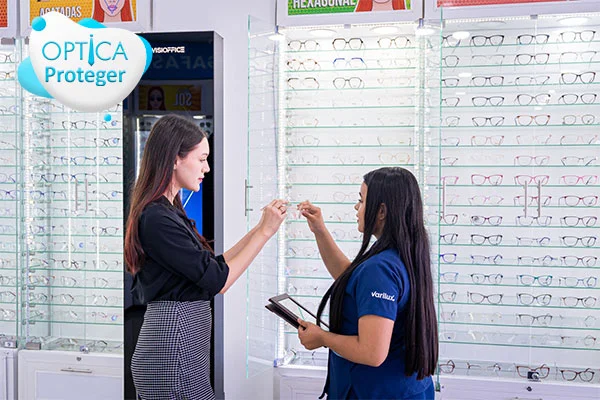 Lentes deportivos para niños: Estilo y protección en movimiento